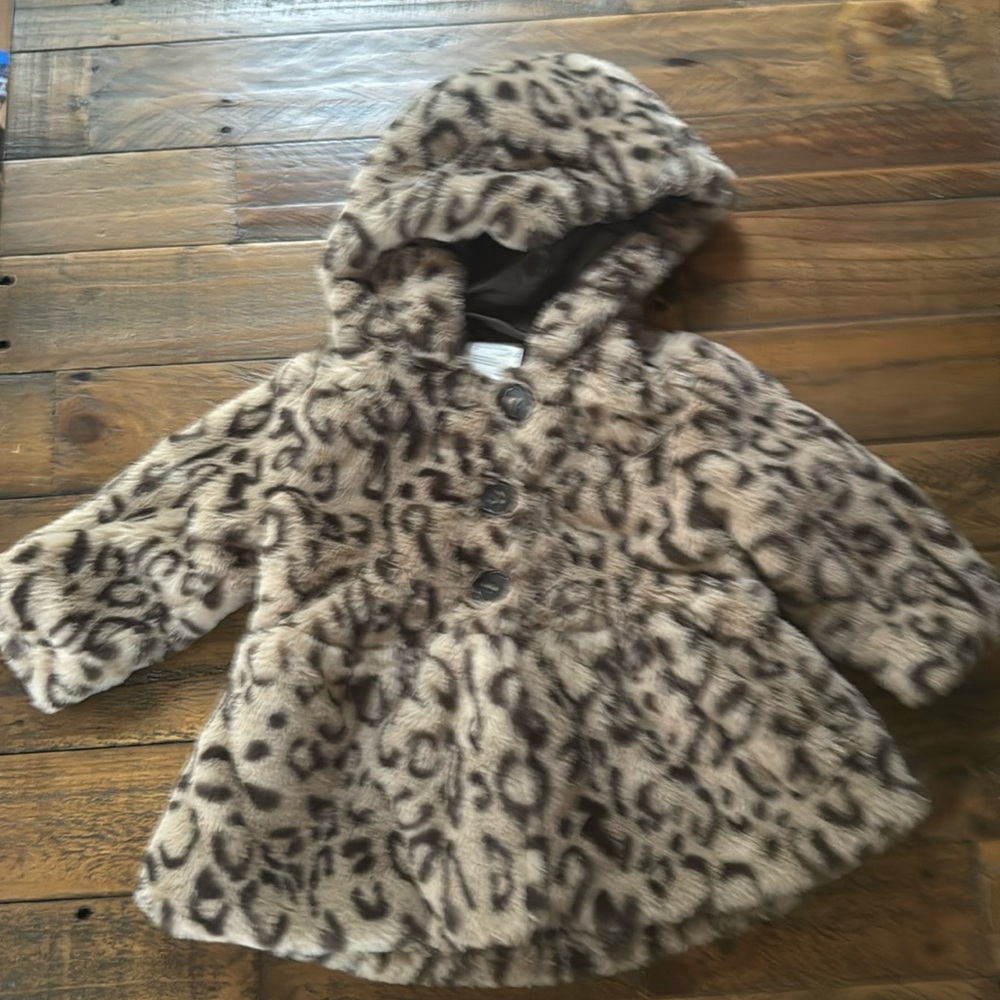 Toddler girls cheetah print faux fur jacket size 3-6 months